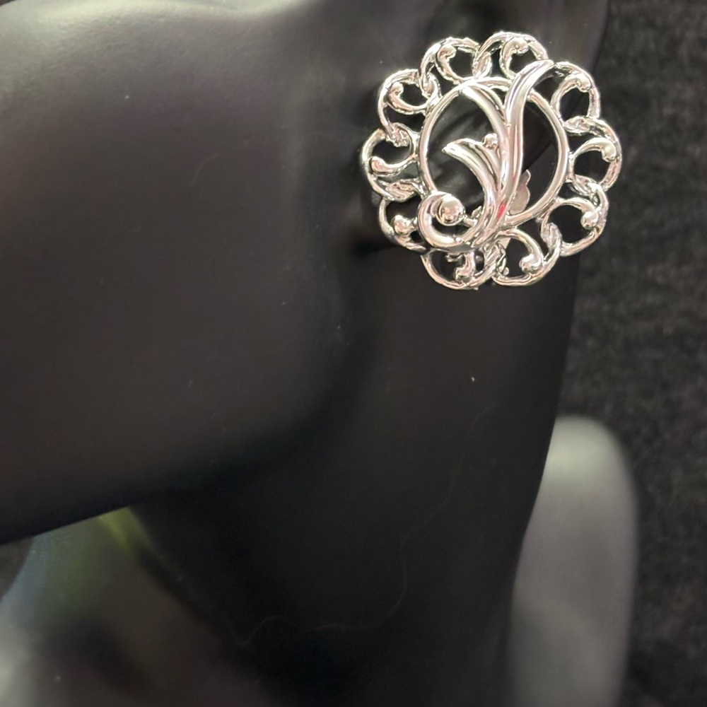 Sarah Coventry 'Fancy Free' Round Open Filigree Silver-Tone Clip-On Earrings